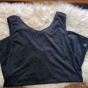 Black lululemon tank